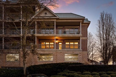 /international/us/733-battery-place-chattanooga-tn-110105358054/