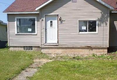 /international/us/w606-robert-street-menominee-mi-110100924826/?lang=en