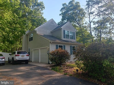 /international/us/5-megan-drive-millville-nj-110108118553/