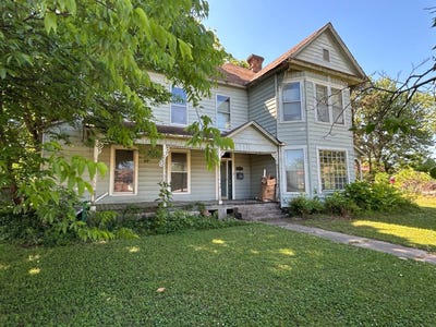 /international/us/415-alston-street-ozark-ar-110107997689/