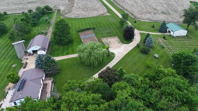 /international/us/s7304-sandusky-road-hillpoint-wi-110106949710/