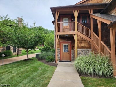 /international/us/4-maple-cres-vernon-twp-nj-110100851726/