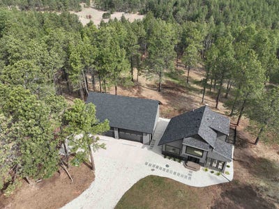 /international/us/24054-stone-ridge-drive-rapid-city-sd-110107682910/