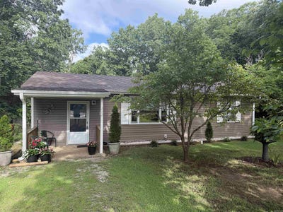 /international/us/212-hiawatha-cherokee-village-ar-110100622439/