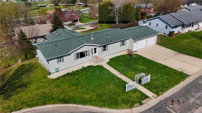 /international/us/327-parkside-drive-se-preston-mn-110104872443/