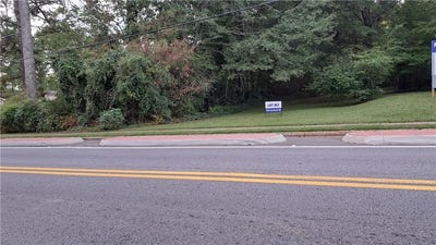 /international/us/2022-brockett-road-tucker-ga-110120512139/