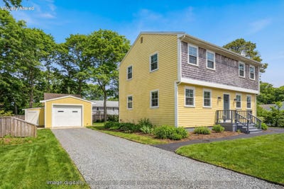 /international/us/174-barlows-landing-road-pocasset-ma-110107071864/