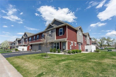 /international/us/7220-elmo-court-lino-lakes-mn-110107935151/
