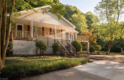/international/us/135-brookhaven-lane-advance-nc-110108857701/