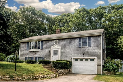 /international/us/103-moco-road-west-barnstable-ma-110100200029/