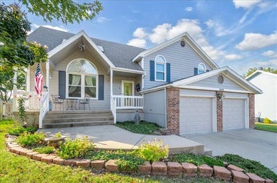 /international/us/1628-ne-auburn-drive-lee-s-summit-mo-110120751349/