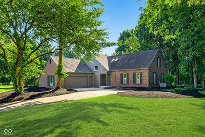 /international/us/1115-indianpipe-lane-zionsville-in-110120123783/