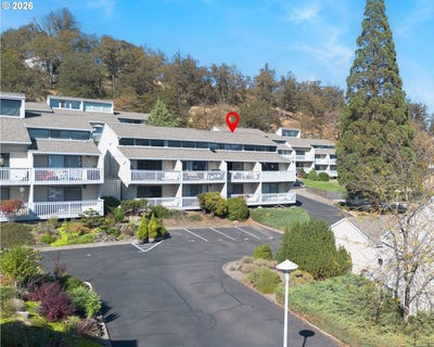 /international/us/17-nw-mountain-view-dr-roseburg-or-110109166047/