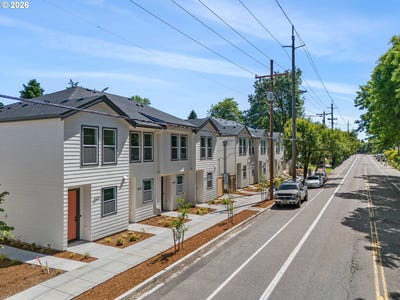 /international/us/6669-n-fessenden-st-portland-or-110108437415/