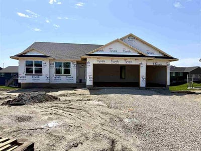 /international/us/6315-prairie-rose-cir-sw-cedarrapids-ia-110107544242/