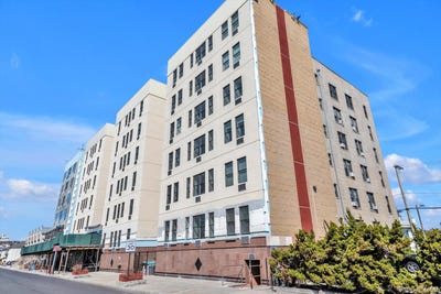 /international/us/25-w-broadway-long-beach-ny-110107685084/