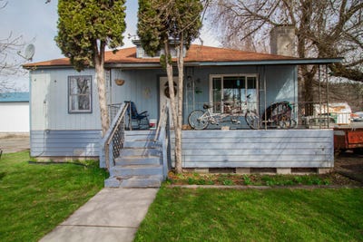 /international/us/424-3rd-ave-colville-wa-110105779210/