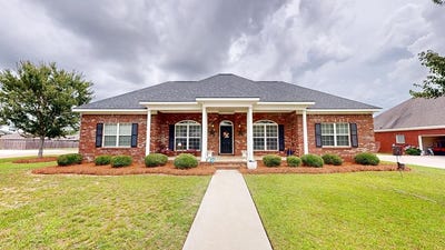 /international/us/201-azalea-lane-headland-al-110100160499/