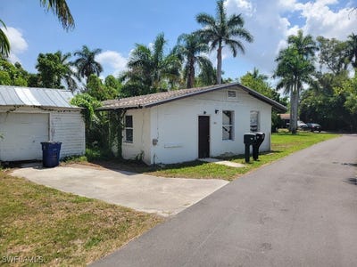 /international/us/137-standish-circle-north-fort-myers-fl-110099892742/?lang=en