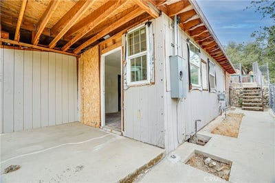 /international/us/12055-kagel-canyon-road-sylmar-ca-110089326920/