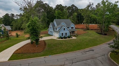 /international/us/230-headwater-drive-greenwood-sc-110097804428/