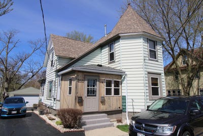 /international/us/610-n-center-street-beaver-dam-wi-110107480443/