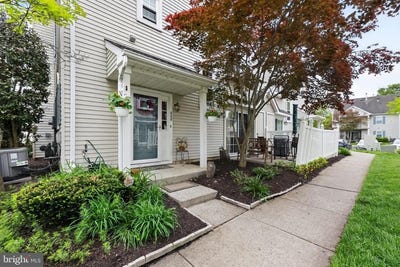 /international/us/608-wharton-road-mount-laurel-nj-110107698215/