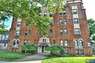/international/us/303-hamilton-place-hackensack-nj-110108141041/
