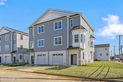 /international/us/300-union-avenue-union-beach-nj-110109116727/