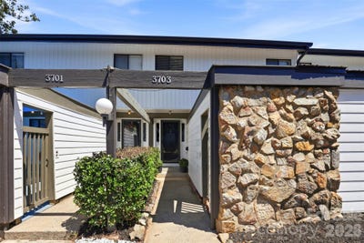 /international/us/3703-winding-creek-lane-charlotte-nc-110108234966/