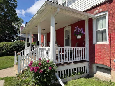 /international/us/7-9-cedar-street-massena-ny-110108978191/