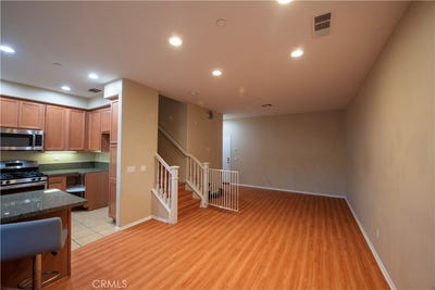 /international/us/12355-azaleas-drive-santa-fe-springs-ca-110109135344/