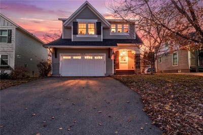 /international/us/5928-wooddale-avenue-edina-mn-110106454299/