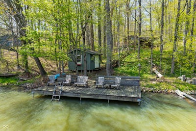 /international/us/8277-n-lasalle-road-morgantown-in-110099079843/