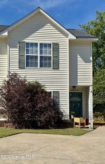 /international/us/2502-bluff-view-court-greenville-nc-110108152752/