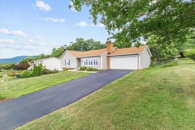 /international/us/5145-jonathan-ln-roanoke-va-110109025819/
