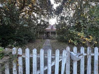 /international/us/3508-thurgood-marshall-highway-kingstree-sc-110103598053/