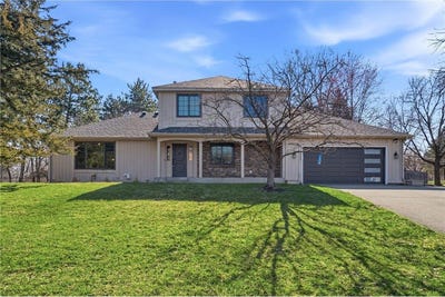 /international/us/10427-brown-farm-circle-eden-prairie-mn-110107345306/