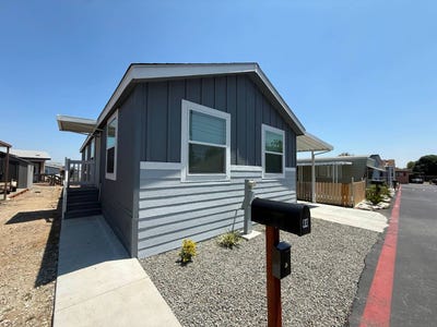 /international/us/8389-baker-ave-spc-44-rancho-cucamonga-ca-110107910858/