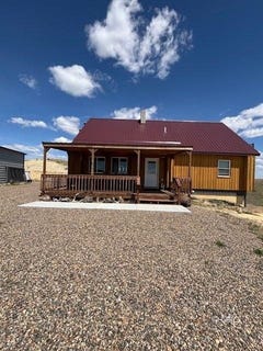 /international/us/180-road-227-glendive-mt-110108412206/