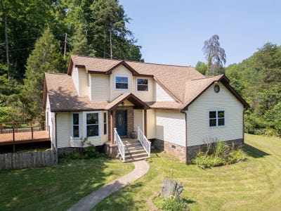 /international/us/5214-route-10-barboursville-wv-110100162341/