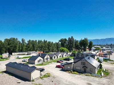 /international/us/1263-us-highway-2-e-kalispell-mt-110108545737/