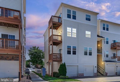 /international/us/24620-byrne-meadow-square-aldie-va-110108603481/