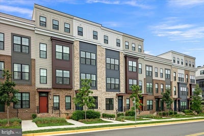 /international/us/7371-arlington-boulevard-falls-church-va-110110096835/