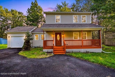 /international/us/1070-country-place-drive-tobyhanna-pa-110110304753/