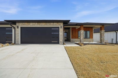 /international/us/9432-s-87th-st-lincoln-ne-110107455533/
