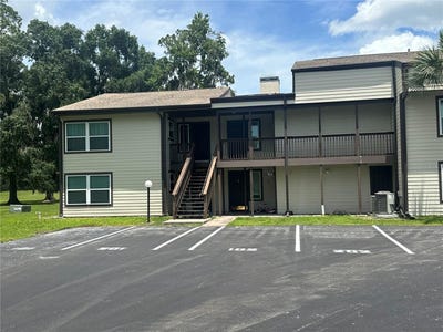 /international/us/17202-sandalwood-drive-wildwood-fl-110108572710/