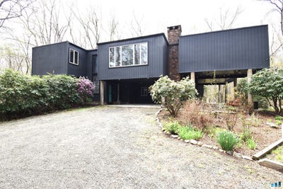 /international/us/51-ironworks-road-clinton-ct-110107660062/