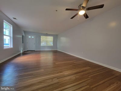 /international/us/97-spring-street-trenton-nj-110108445293/
