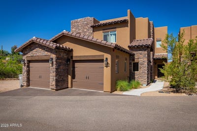 /international/us/6145-e-cave-creek-road-cave-creek-az-110108195103/